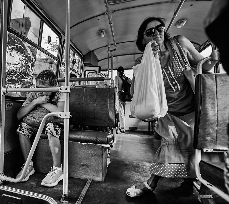 Странный автобус...photo preview