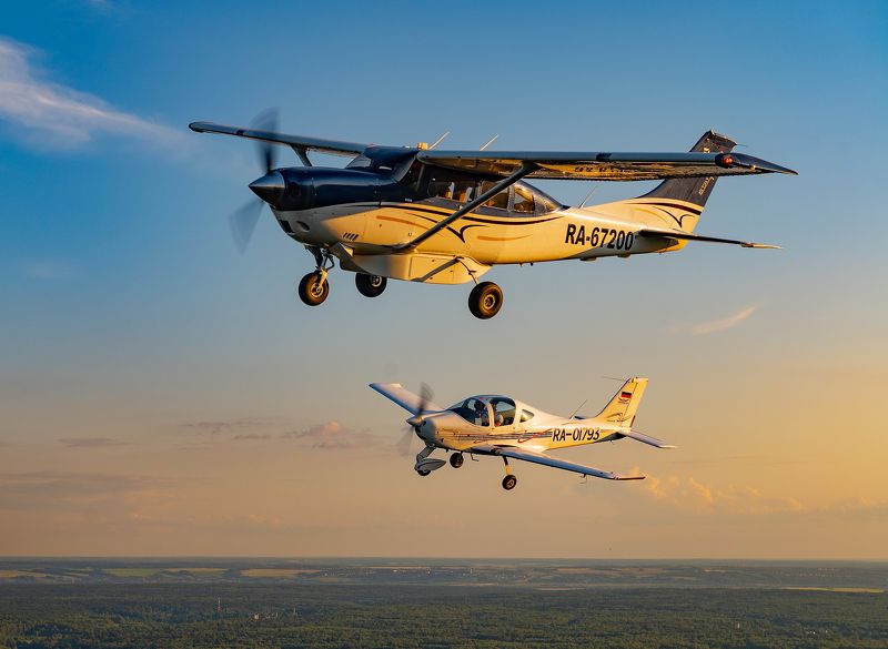 пара на закатеphoto preview