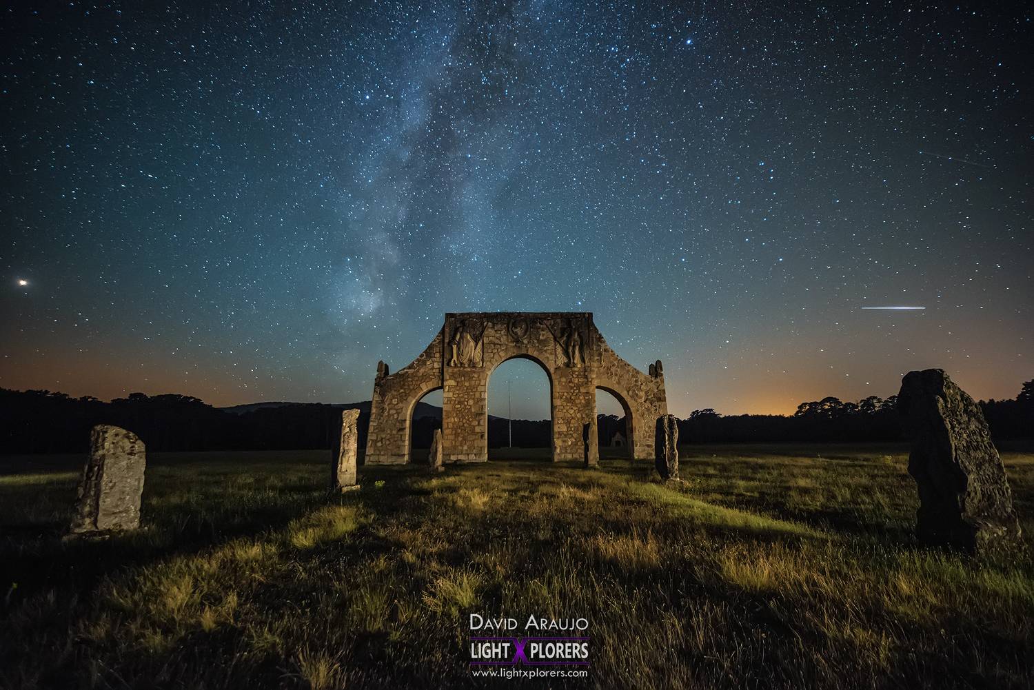 Monumento Raso la Nava. Автор: David Araujo , David Araujo