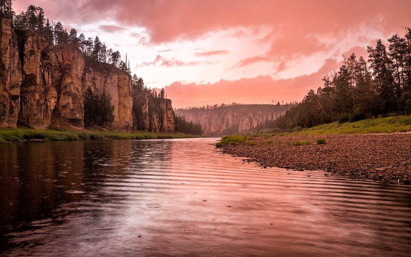 Дождь, Закат, Река Синяя, Синские столбы, Якутия Красный дождь на реке Синейphoto preview