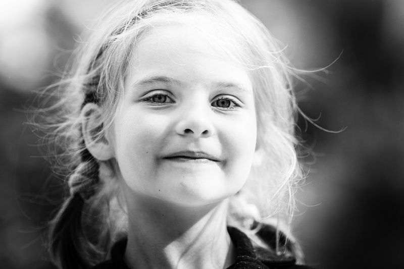 Портрет девочкиphoto preview