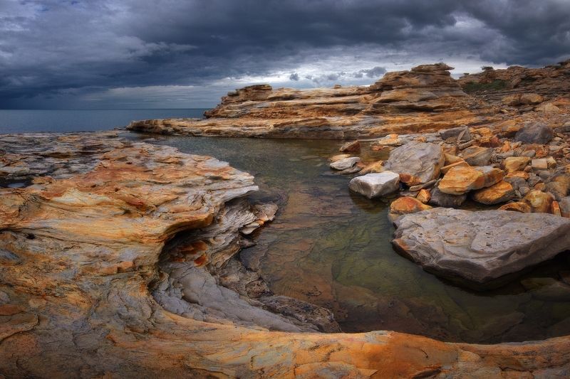 пейзаж, камни, море Пляж рыжих камнейphoto preview