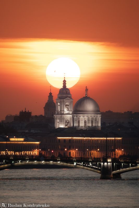 санкт-петербург, закат, прострел, екатерининская церковь, церковь, композитная фотография, time blending Закат за Екатерининской церковьюphoto preview