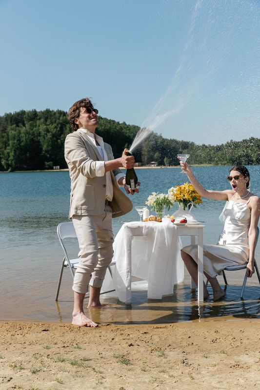 свадебная фотография, женский портрет Свадебная фотосессия у озераphoto preview