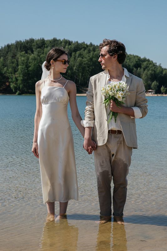 свадебная фотография, женский портрет Свадебная фотосессия у озераphoto preview