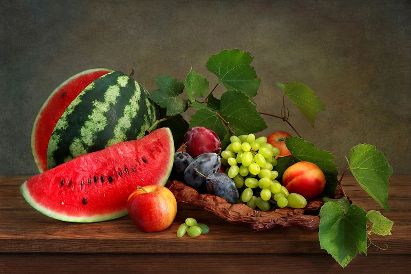 натюрморт,арбуз,виноград,сливы,яблоки,персики Арбуз и фруктыphoto preview