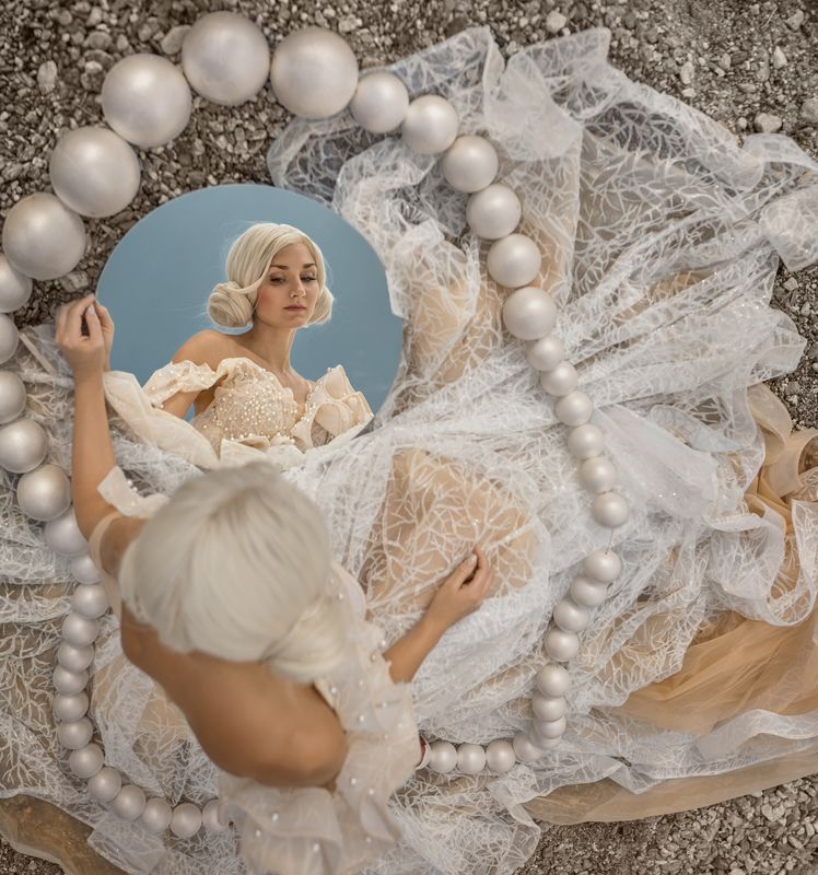 Жемчуг, бусы, девушка, море, кутюр, пышное платье Жемчужинаphoto preview