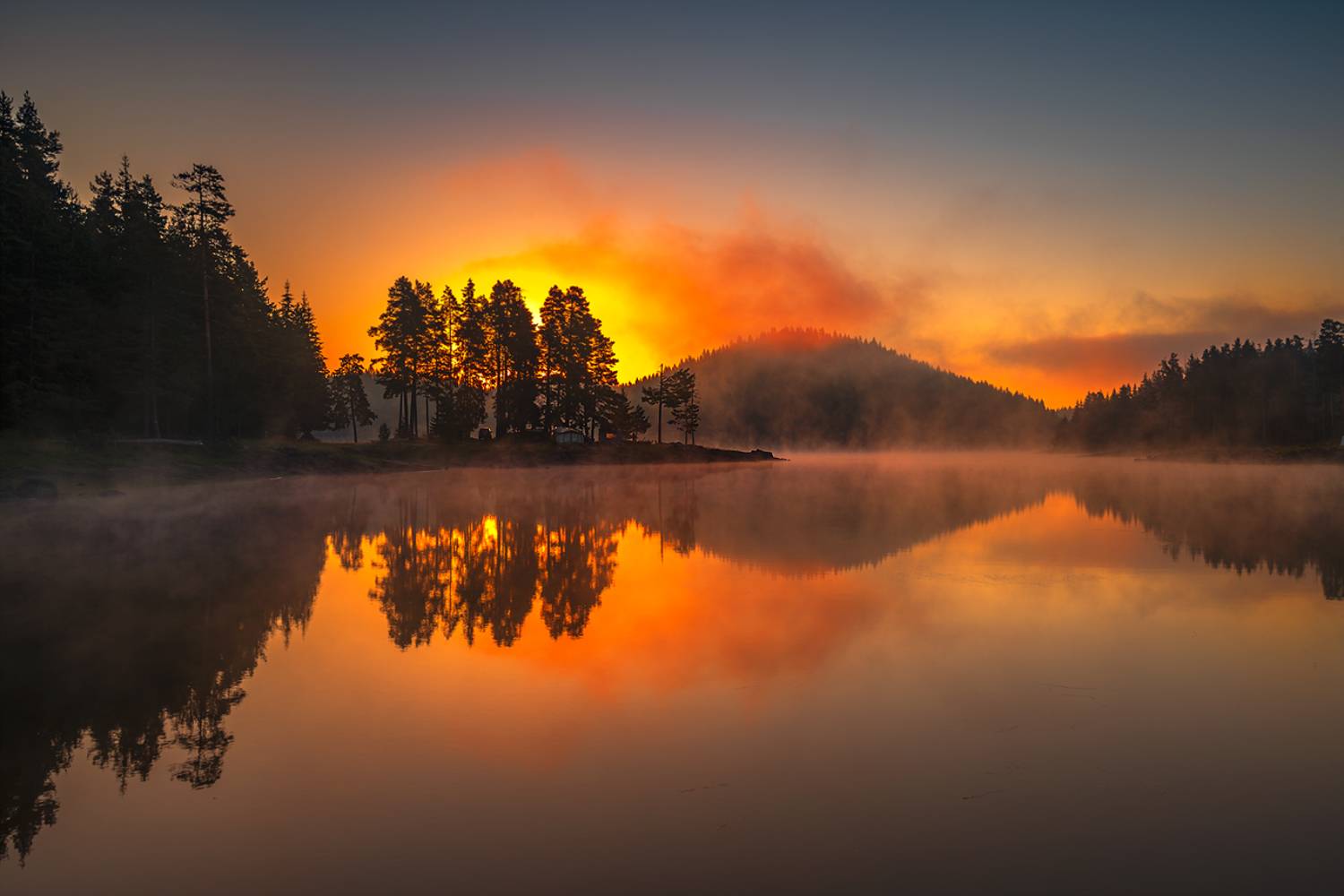 landscape nature scenery summer sunrise morning dawn lake reflection fog foggy mist misty clouds mountain trees пейзаж рассвет горы озеро, Александров Александър