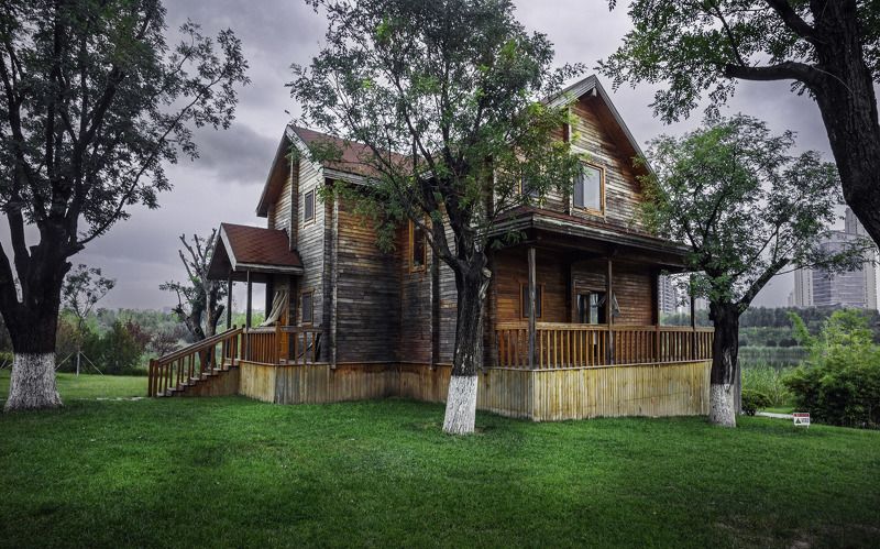 绿草地小红屋 绿草地小红屋photo preview