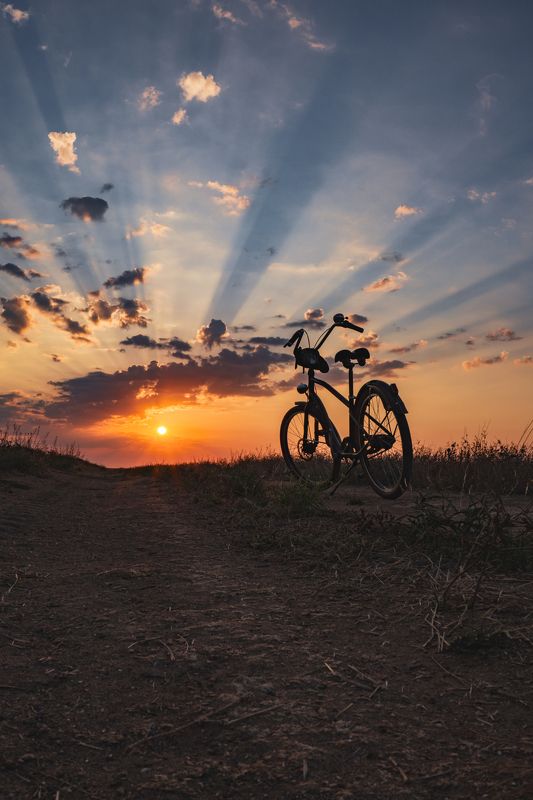 Велопрогулка на рассветеphoto preview