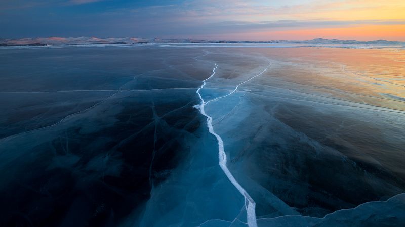 Лёд, закат, трещина, холод, озеро Скорлупаphoto preview