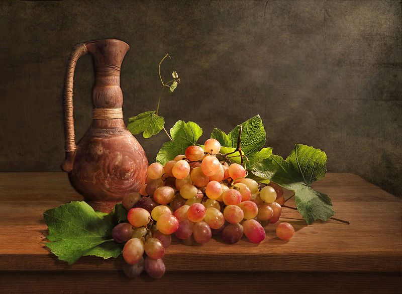 натюрморт,виногад,кувшин Виноградphoto preview