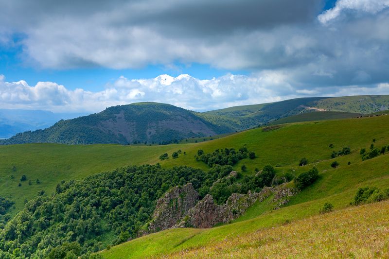 горы, пейзаж, landscape, природа, долина  Вид на Эльбрус с горы Тузлукphoto preview