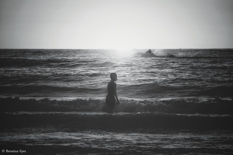 black and white, bnw, monochrome, child, sunsit, silhouette, photography, beach, waves, one persones, algeria, fine art, mostaganem, benaissa ilyes, outdoor Breaking wavesphoto preview
