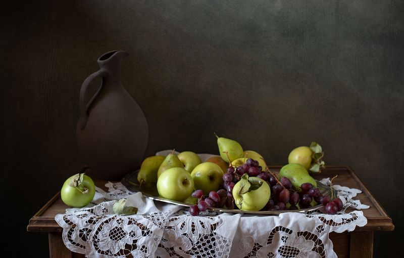 натюрморт, фрукты С фруктамиphoto preview