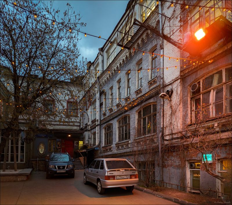 москва, дворы Московские дворикиphoto preview