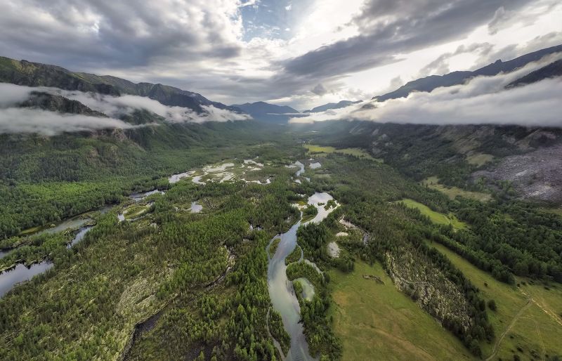 Долина реки Жомболокphoto preview