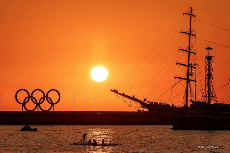 #море #закат #шторм #природа #сочи #отдых #парусник #люди Прогулки по Сочиphoto preview