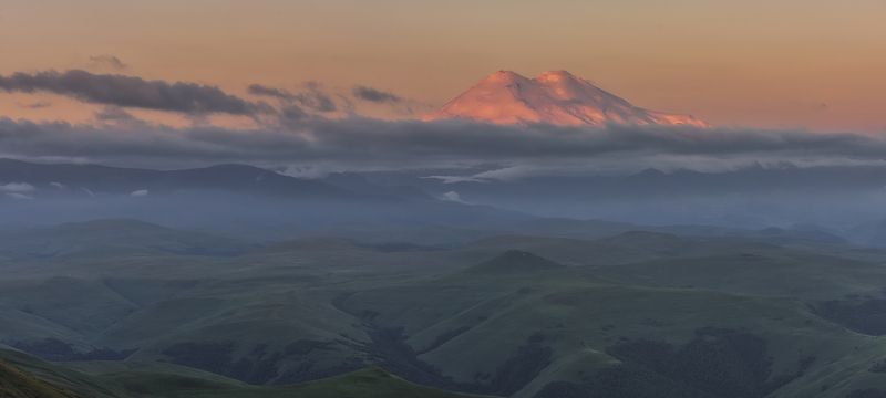 Утренний сон седого великанаphoto preview