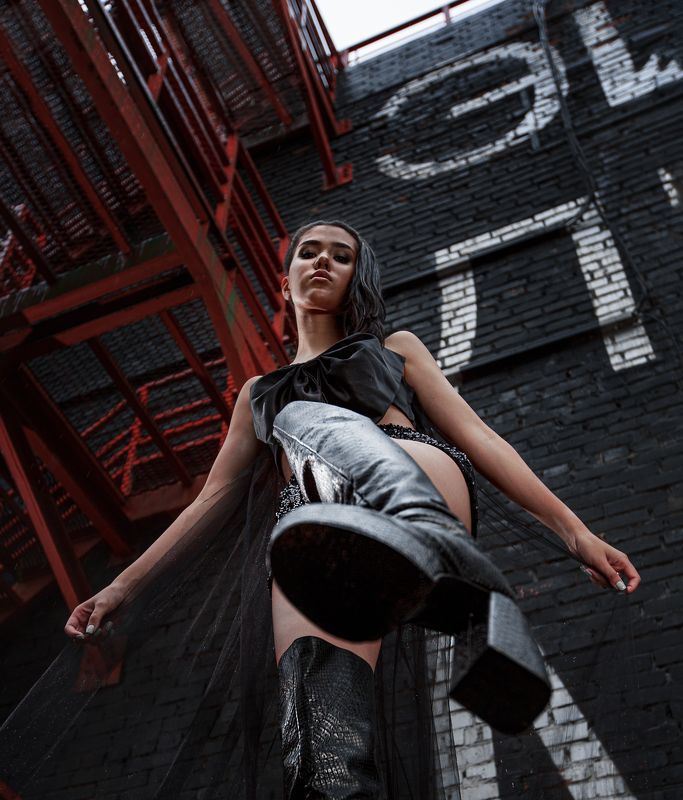 Red & Rebelphoto preview