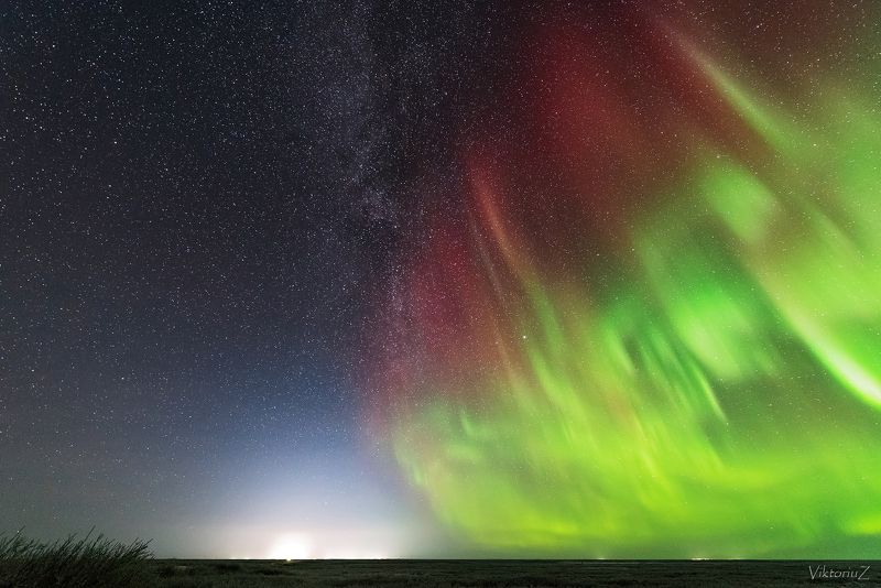 северное сияние, полярное сияние, заполярье, aurora borealis, polar lights Пожирание сиянием млечного путиphoto preview