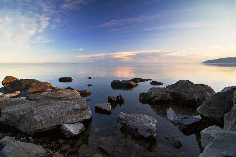байкал, байкальский музей, штиль, закат, камни, прозрачное зеркало воды, 2009 --- фото превью