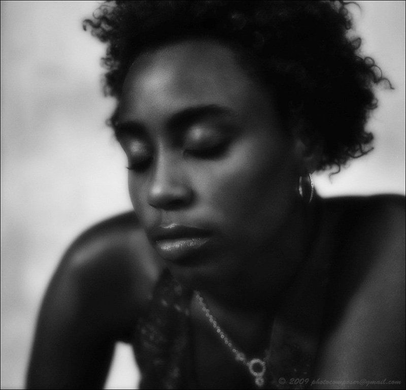 портрет, pilgrim, пленка, средний формат, 6х6, bronica s2, nikkor-p In her eyes...photo preview