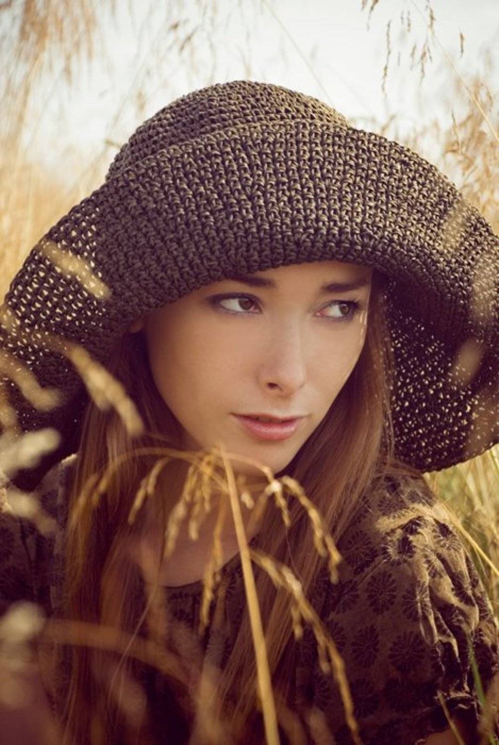 поле, девушка, шляпа, лето, Екатерина Саморукова