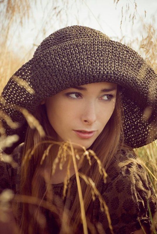 поле, девушка, шляпа, лето Ксюшаphoto preview