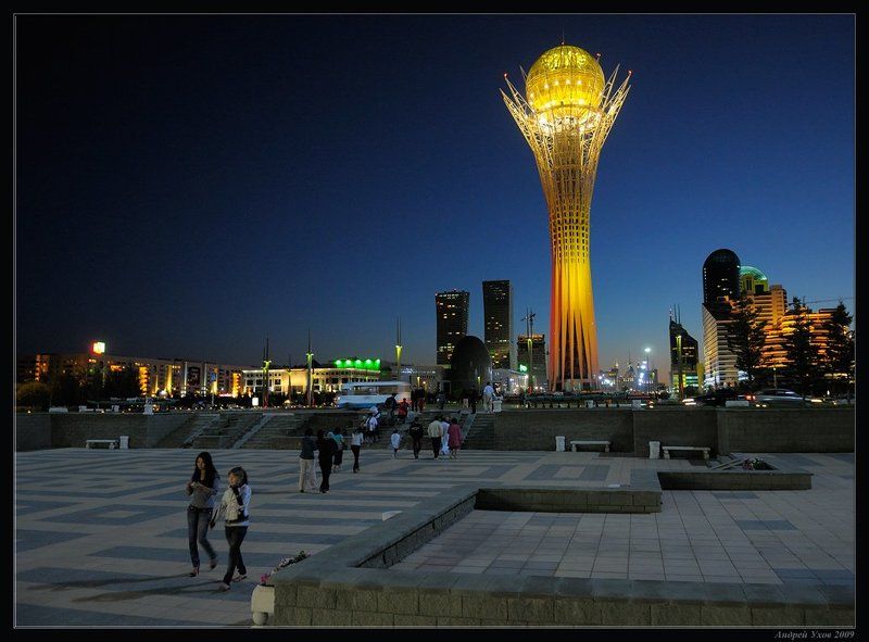 казахстан,астана,столица,вечер,площадь,прогулки,байтерек Городской вечерphoto preview