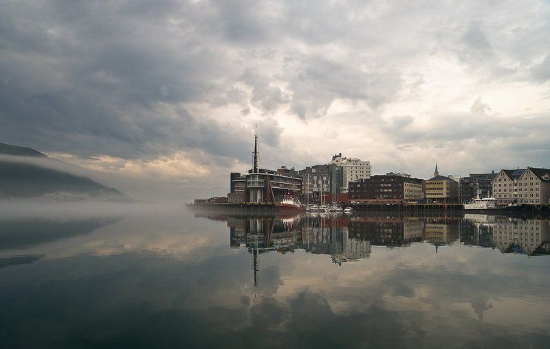 Утро в северном Парижеphoto preview