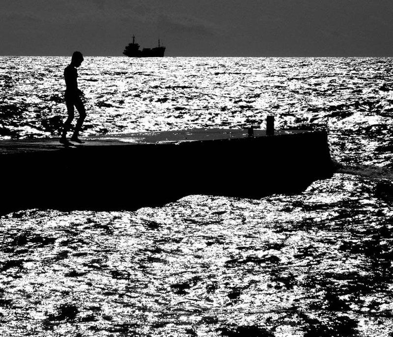 Босиком под шум прибояphoto preview