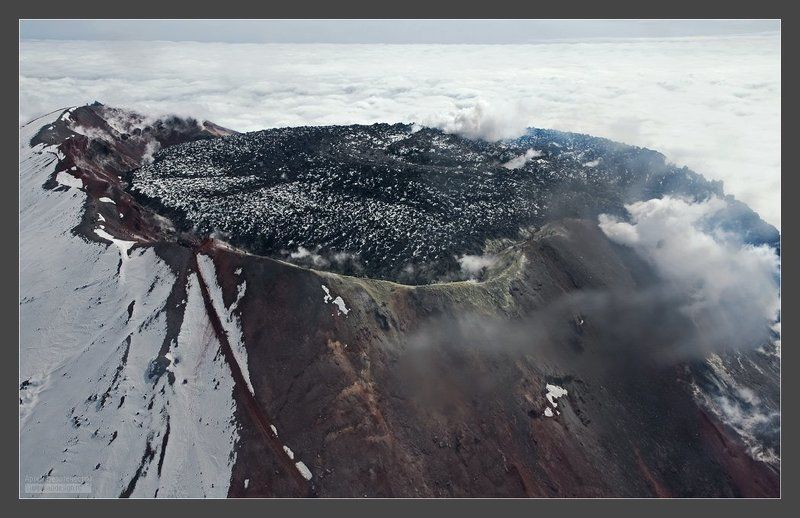 камчатка, вулкан, авача Кратер Авачинского вулканаphoto preview