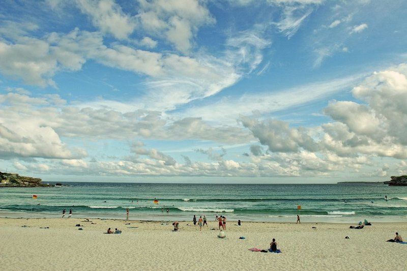 An afternoon at Bondi.photo preview