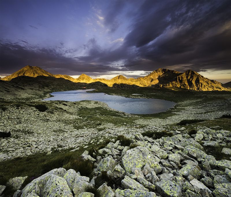 Tevno lake - Pirin mountainphoto preview