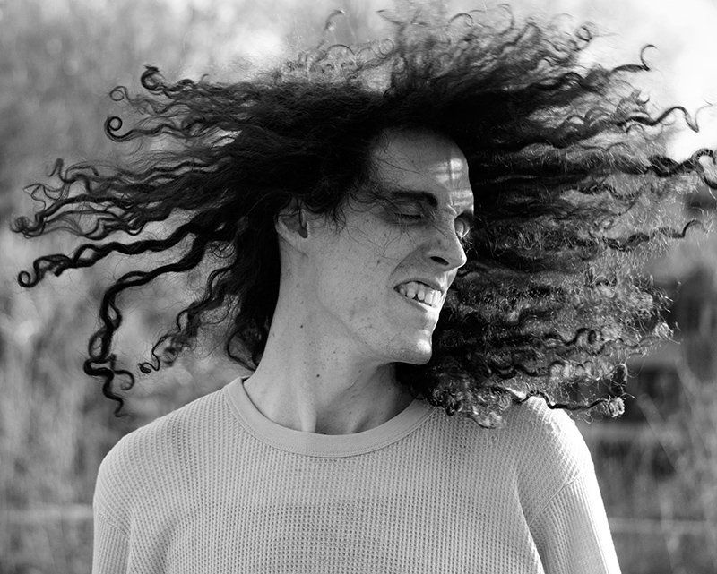 человек эмоционально-экспрессивный портрет Параллели и диагоналиphoto preview