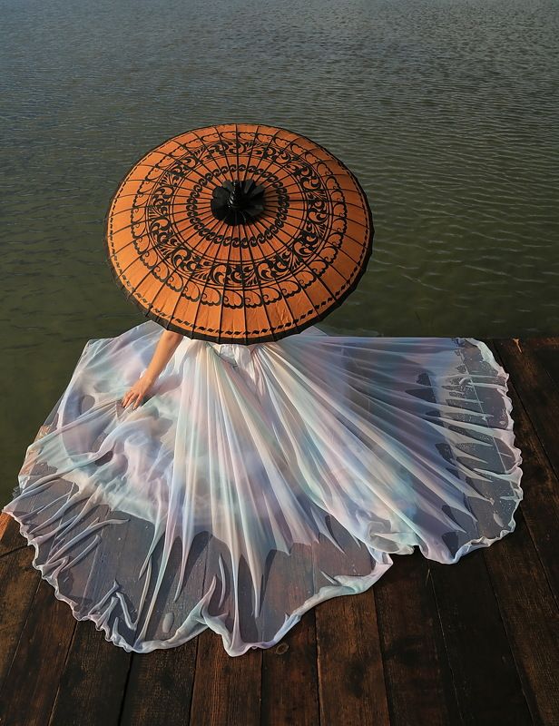 Кружева.Зонтик.Плот.Озеро Кружеваphoto preview