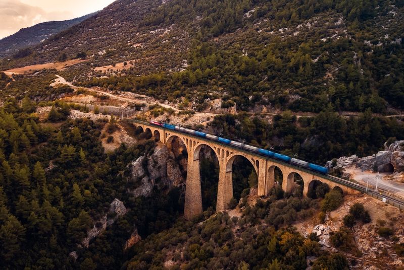 поезд, мост  photo preview