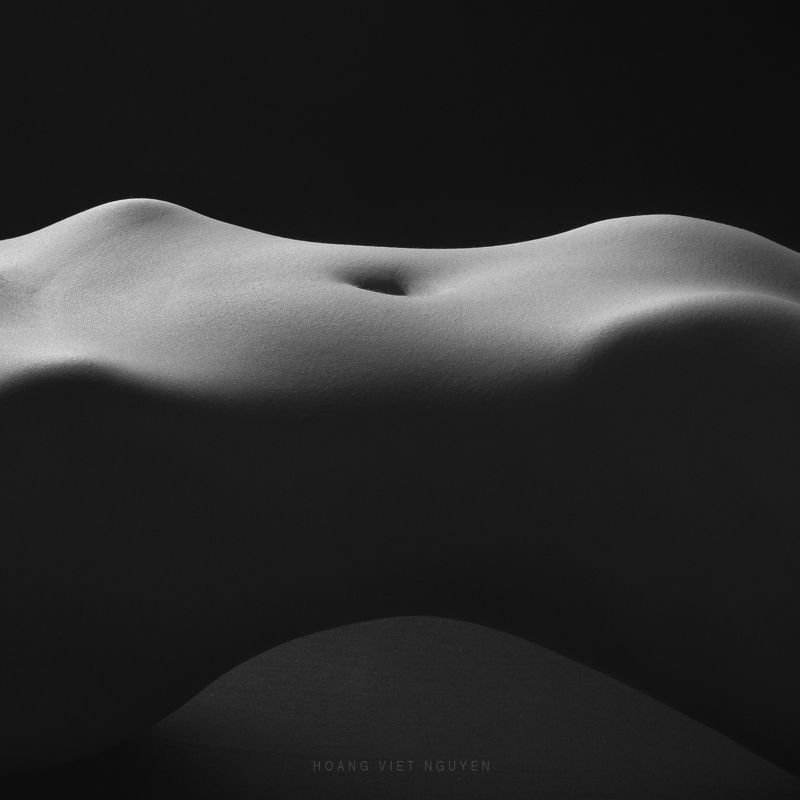 fine nude, nude, glamour, asian, vietnam, vietnamese, body, black and white, bw, bnw, monochrome, light, beauty, studio * * *photo preview