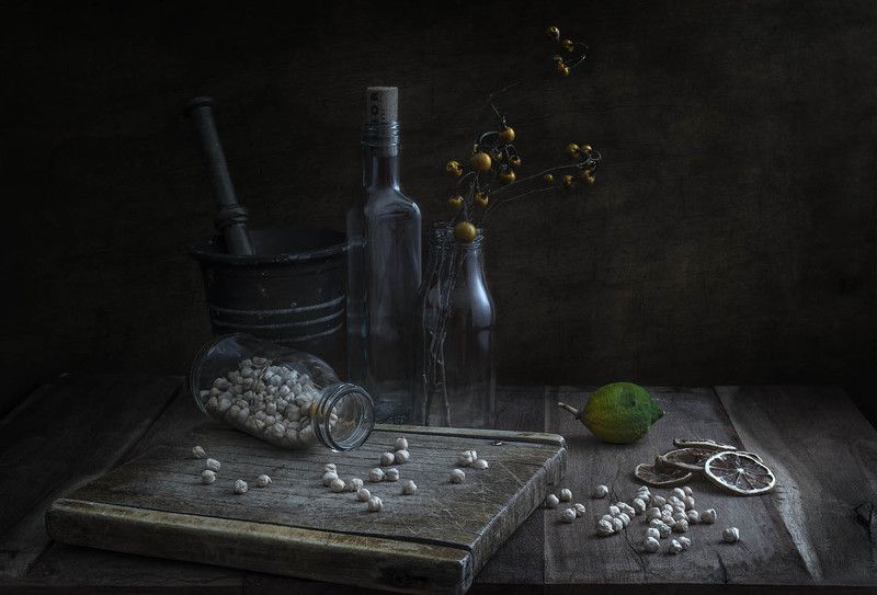 Натюрморт с зернами нутphoto preview