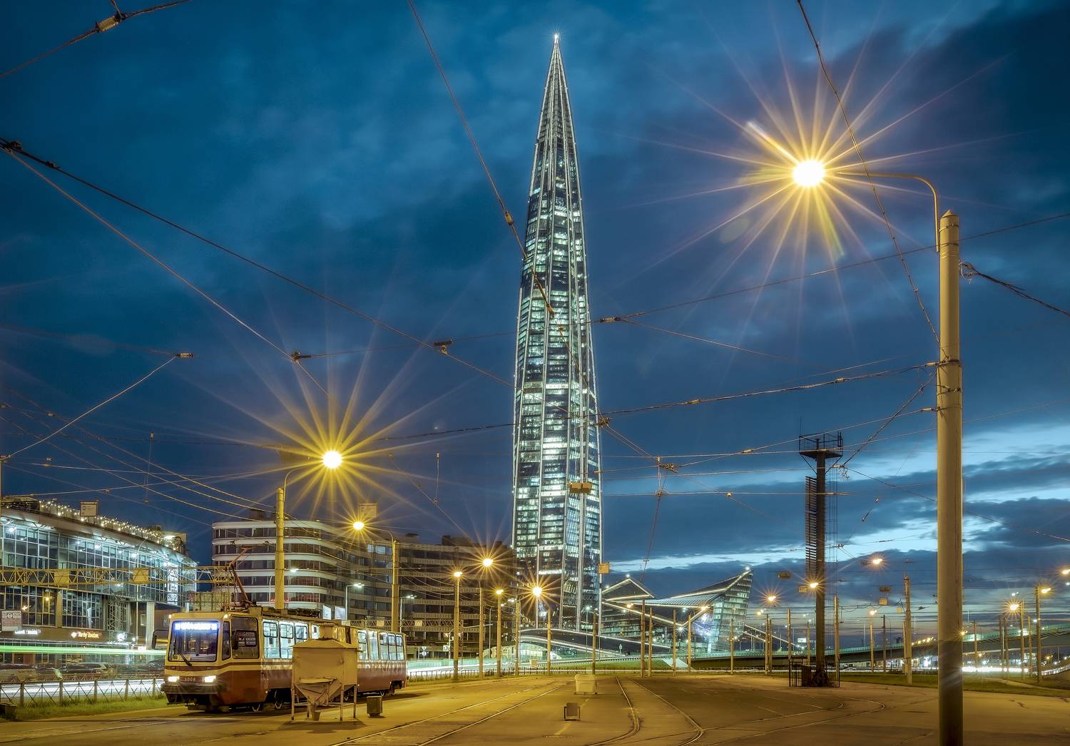 Вечерний Питер.... Автор: Бирюков Вячеслав лахта. центр, Бирюков Вячеслав