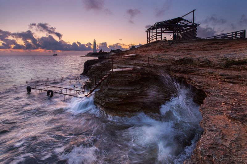 Закат на маякеphoto preview