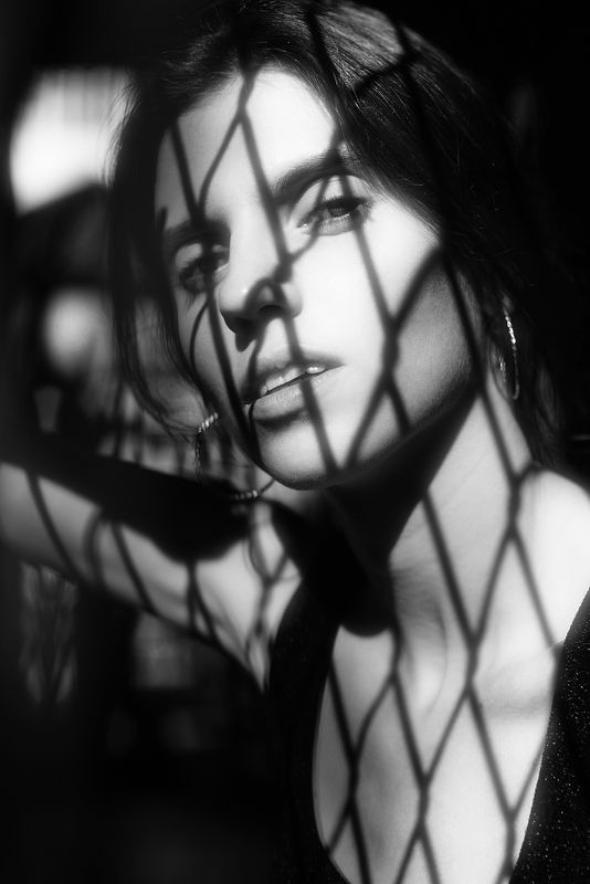 портрет, портретная фотография, женский портрет, естественный свет, фотосессия, чб, девушка, естественность Alenaphoto preview