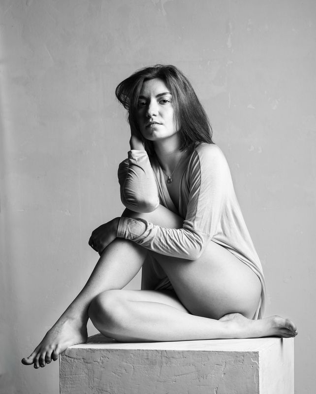 Белый куб, Девушка, Студия, Чб Алинаphoto preview