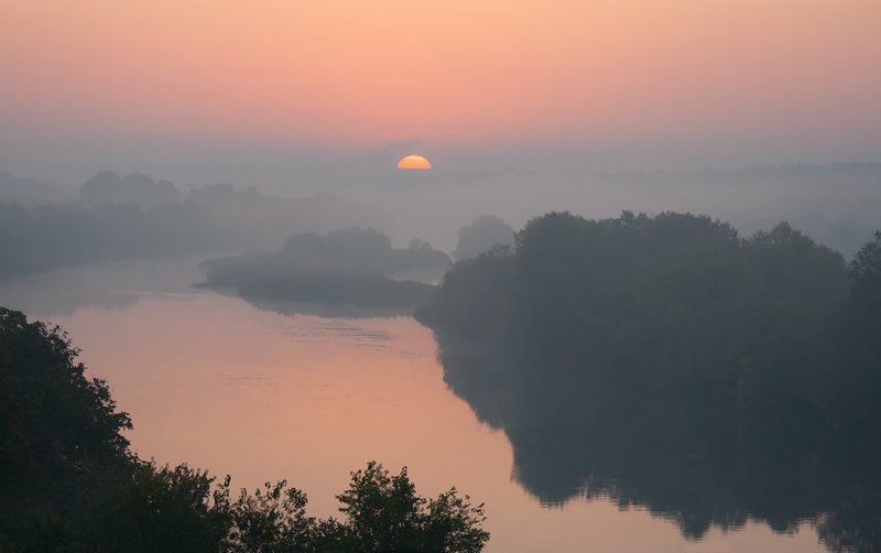 Рассвет. Река. Рассвет над Бугом.photo preview