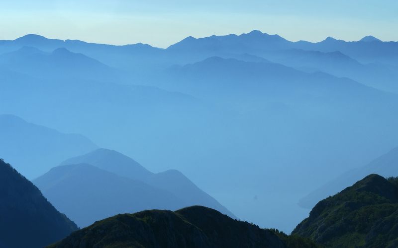 Страна синих горphoto preview