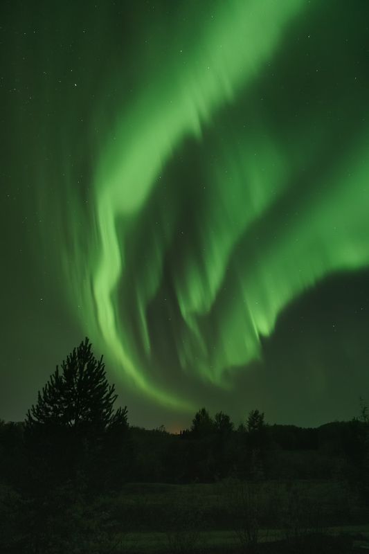 печора, северное сияние, коми Изумруд солнечного ветраphoto preview