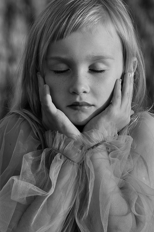 #детскийпортрет #дети #портрет #черно-белое  Летомphoto preview