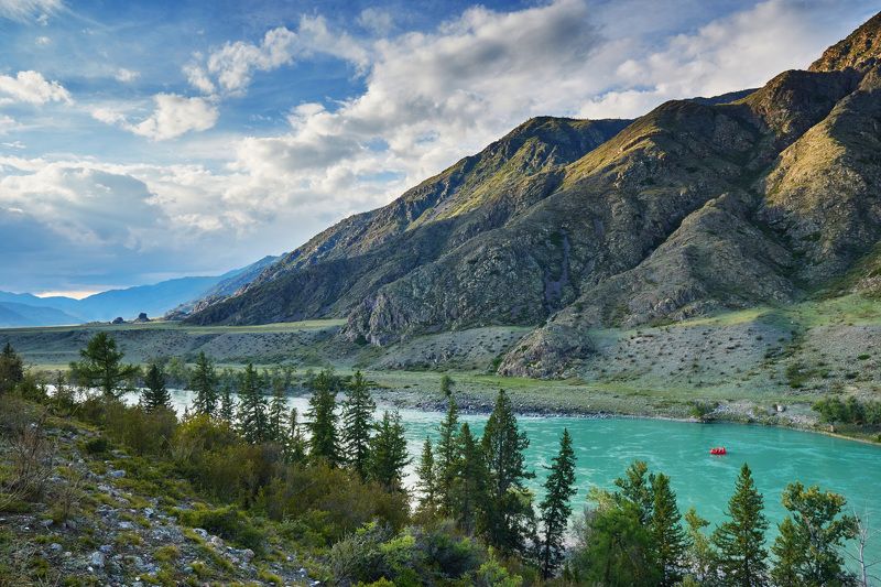 Алтай, река, небо, горы Искатели приключенийphoto preview