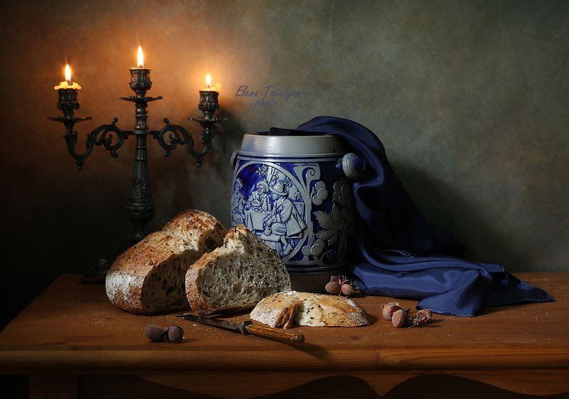 хлеб, свечи Вечерний хлебphoto preview